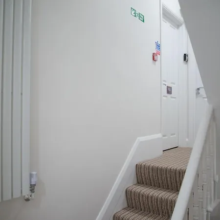 Tlk Apartments & Hotel - Beckenham High Street